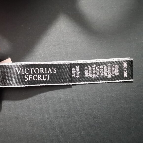 NWT Victoria's Secret Burgundy Size 36C Underwire Bombshell Plunge Bra - Picture 5 of 10